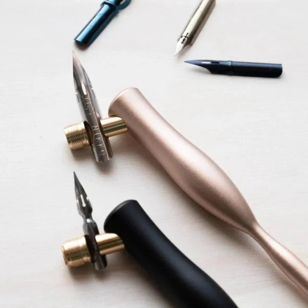 Flourish Calligraphy Pen - Lilac Oblique